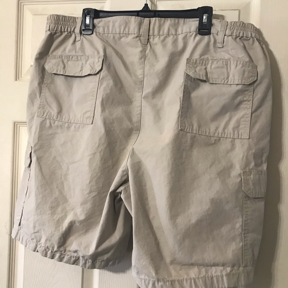 Men’s shorts - Picture 2 of 11